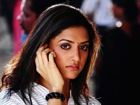 ജോലിയ്ക്ക് മുന്‍ഗണന, കുടുംബത്തിന് വില കൊടുക്കാത്ത ഭാര്യ!!