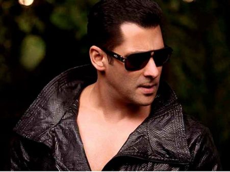 വൈകിയെത്തി സല്‍മാന്‍ ഖാനെ വിമാനത്തില്‍ കയറ്റിയില്ല