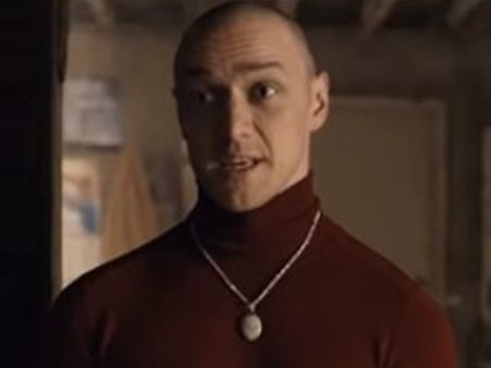 വിക്രമിന്റെ അന്യനെ കടത്തിവെട്ടും, ഒരാളുടെ ശരീരത്തില്‍ 23 പേര്‍!! വീഡിയോ കാണൂ..