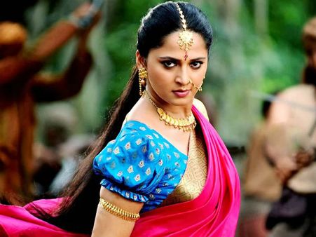 ബാഹുബലിയ്ക്ക് വേണ്ടി അനുഷ്‌ക പെടാപ്പാട് പെടുന്നു!!