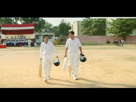 'എംഎസ് ധോണി ദി അണ്‍ടോള്‍ഡ് സ്‌റ്റോറി' ഇത് ധോണി തന്നെ, ട്രെയിലര്‍ കണ്ടിട്ട് പറയൂ അല്ലെന്ന്...