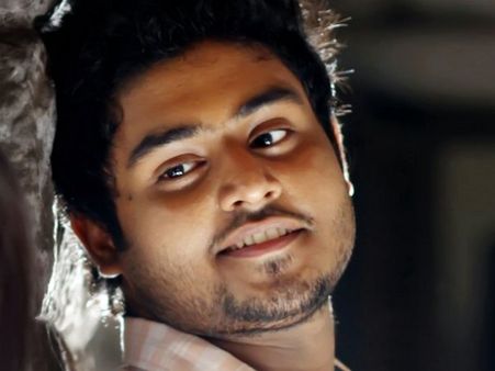 എഞ്ചിനീയറിങ് പഠിച്ചിട്ടും തൊഴിലില്ലാത്തവരുടെ കൂട്ടത്തില്‍ ഗോകുല്‍ സുരേഷും!!