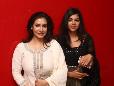 പ്രിയദര്‍ശന്റെയും ലിസിയുടെയും മകള്‍ കല്യാണി സിനിമയിലേക്ക്, മകന്‍ സിദ്ധാര്‍ത്ഥ് ഉടന്‍ എത്തും
