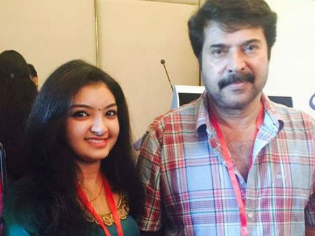 മമ്മൂട്ടിയെ കണ്ട് അനുഗ്രഹം വാങ്ങി നായികയായി അരങ്ങേറുന്ന ബാലതാരം