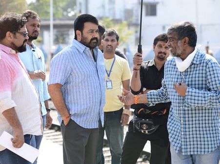 റിലീസിന് ഇനി രണ്ട് നാള്‍, ചിത്രത്തിന്റെ സെറ്റില്‍ താരങ്ങള്‍, വീഡിയോയും ചിത്രങ്ങളും കാണാം