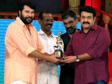ഈ യാത്രയില്‍ എപ്പോഴും ഒപ്പമുണ്ടായിരുന്ന മമ്മൂക്കയ്ക്ക് പ്രത്യേകം നന്ദി; വികാരഭരിതനായി മോഹന്‍ലാല്‍