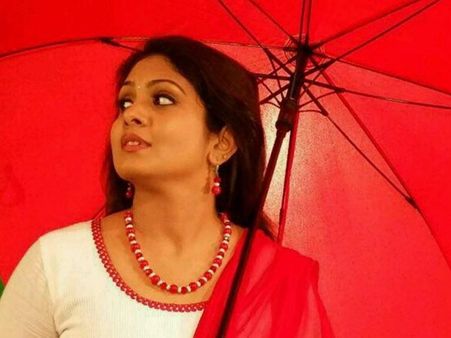 സീരിയലില്‍ അഭിനയിക്കുമ്പോള്‍ കുറച്ച് കൂടി പവര്‍ഫുള്ളായി അഭിനയിക്കണം