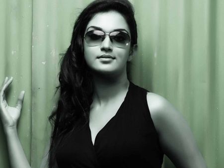 യുവനടനുമായി പ്രണയത്തിലോ, ഹണി റോസ് വിവാഹത്തിന് ഒരുങ്ങുന്നു!