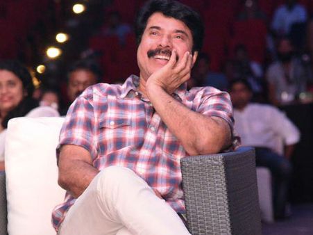 മെഗാസ്റ്റാര്‍ മമ്മൂട്ടി പോലും ചോദിച്ചുപോയി, ആ താര സുന്ദരിയുടെ സൗന്ദര്യ രഹസ്യം, പറഞ്ഞോ?