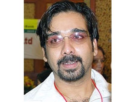 എന്നും ഓര്‍മ്മിക്കുന്ന ഓണാഘോഷം മോനിഷയോടൊപ്പമുളളതാണെന്ന് വിനീത് !!