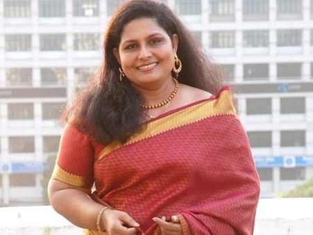 പോസ്റ്ററില്‍ പോലും തല കാണില്ല, സംവിധായകനോട് ചോദിക്കാതിരിക്കുന്നതാണ് നല്ലത്, അവഗണനയെ കുറിച്ച് സീനത്ത്