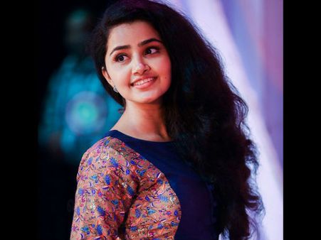 സ്ത്രീകളെ വെറും പ്രസവിക്കുന്നവളായി മാത്രം കാണുന്ന പുരുഷന്മാരെ എനിക്കിഷ്ടമല്ല എന്ന് അനുപമ പരമേശ്വരന്‍