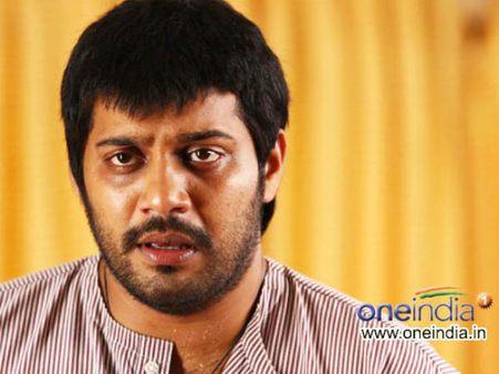 പുലിമുരുകനിലെ വില്ലന്‍ ആരാധകര്‍ക്കൊപ്പം തിയേറ്ററില്‍...
