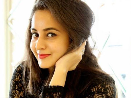 സിനിമകളില്‍ സംതൃപ്തയല്ല, ജീവിതം മറന്ന് പോകുമോ എന്ന് ഭയം; അഭിനയം നിര്‍ത്തുന്നതിനെ കുറിച്ച് ഭാമ