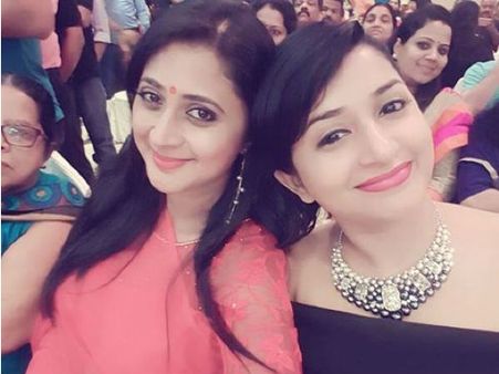 ഞെട്ടിപ്പിയ്ക്കുന്ന മേക്കോവറില്‍ വീണ്ടും മീര ജാസ്മിന്‍; കാണ്ടാല്‍ പോലും തിരിച്ചറിയില്ലല്ലോ