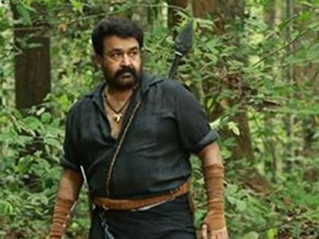 ഫേസ്ബുക്കിലും വാട്‌സാപ്പിലും പുലിമുരുകന്‍, പ്രതികരണവുമായി സംവിധായകന്‍
