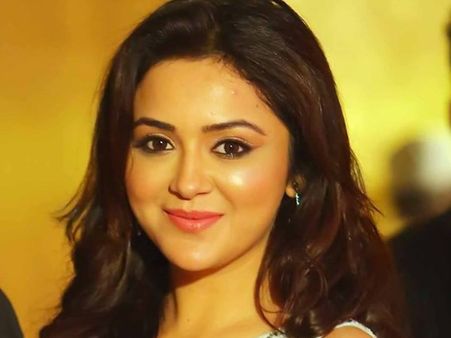 പെരുച്ചാഴിയിലെ മോഹന്‍ലാലിന്റെ നായിക മടങ്ങിയെത്തുന്നു, കാരണം വെളിപ്പെടുത്തി നടി!!