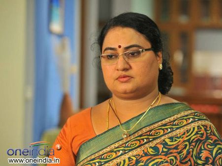 എന്റെ ജീവിതം കോമഡിയല്ല; വിഷാദ രോഗിയായി കഴിഞ്ഞ മൂന്ന് വര്‍ഷത്തെ കുറിച്ച് ബിന്ദു പണിക്കര്‍