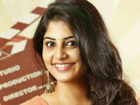 എനിക്ക് ഹരീനെ കാണണം, സോഷ്യല്‍ മീഡിയയിലെ കരച്ചില്‍ ട്രോളുകളോട് പ്രതികരിച്ച് മഞ്ജിമ