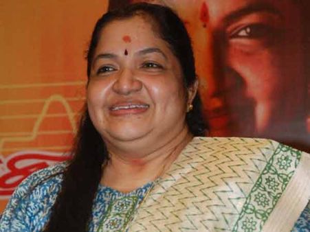 മഞ്ഞള്‍ പ്രസാദവും തേടി വാനമ്പാടി; കുഞ്ഞു ഗായികയെ അന്വേഷിച്ച് കെഎസ് ചിത്ര