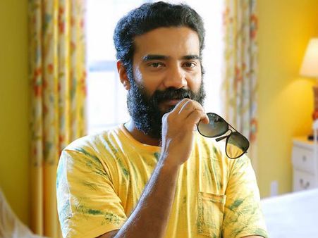 അങ്ങനെ ഞാനും ഒരു സില്‍മാ നടനായി; അബു വളയംകുളം തന്റെ സില്‍മാ കഥ പറയുന്നു