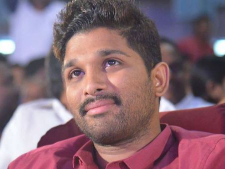 ഡിക്യു ഫാന്‍ ആണോ എന്ന് ചോദ്യത്തിന് അല്ലു അര്‍ജുന്റെ മറുപടി, ഞാനൊരാളെ മാത്രമേ ആരാധിക്കുന്നുള്ളൂ