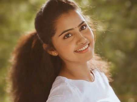 പച്ച മലയാളം പോലെ അനുപമയുടെ തെലുങ്ക് പ്രസംഗം കേട്ട് ആരാധകര്‍ ഞെട്ടി.. വീഡിയോ കാണൂ