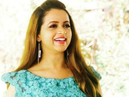 കന്നട സിനിമയിലെ നിര്‍മാതാവാണ് വരന്‍, അധികമൊന്നും ചോദിക്കരുത്, ഏപ്രിലില്‍ ഭാവനക്ക് രജിസ്റ്റര്‍ വിവാഹം