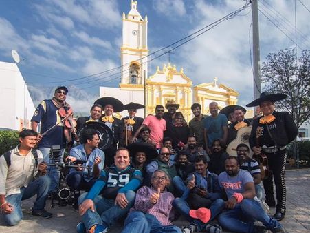 അമല്‍ നീരദ് ചിത്രത്തിനായി ദുല്‍ഖര്‍ മെക്‌സിക്കോയില്‍; ചിത്രങ്ങള്‍ വൈറലാവുന്നു