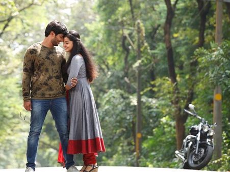 തോറ്റത് മറ്റാരുമല്ല, സിനിമയില്ലാത്ത ക്രിസ്തുമസിനെ കുറിച്ച് ജോമോന്റെ സംവിധായകന്‍!