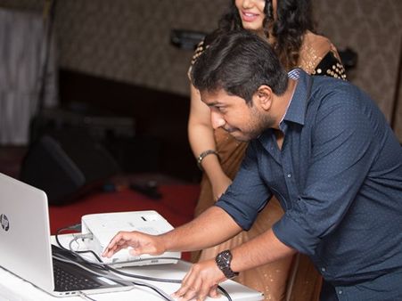 ആറ് വര്‍ഷം മുമ്പ് പറഞ്ഞത്, ജ്യോത്സനയുടെ സിംഗിളിനെ കുറിച്ച് വിനീത് ശ്രീനിവാസന്‍!