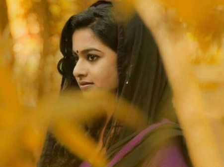 കറുത്ത മുത്തിനെ പോലെ ജീവിതത്തിലും പാവമാണ് ഞാന്‍, പക്ഷേ..സീരിയല്‍ സിനിമാ വിശേഷങ്ങള്‍ പങ്കു വച്ച് നടി