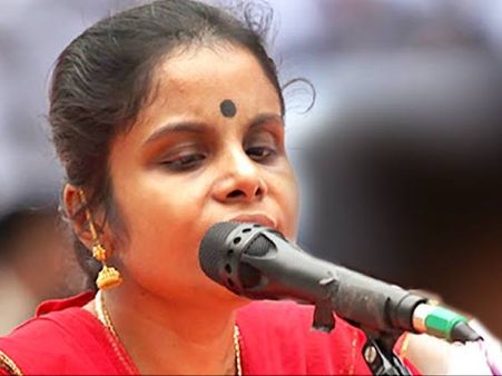 കാഴ്ച്ച തിരിച്ചു കിട്ടിയെന്ന വാര്‍ത്ത വ്യാജം; വൈക്കം വിജയലക്ഷ്മി!