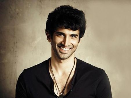 ലിവിങ് റിലേഷനെന്താ കുഴപ്പമെന്ന് നടന്‍; പരസ്പരമറിയാത്തവര്‍ ഒരു ദിവസം ഒന്നിക്കുന്നതിലും ഭേദമല്ലേ..