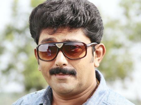 മയക്കുമരുന്ന് കേസില്‍ എന്നെ അറസ്റ്റ് ചെയ്തതിട്ടുണ്ട്, പക്ഷെ ദുബായി പൊലീസല്ല;അശോകന്‍ വ്യക്തമാക്കുന്നു