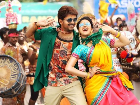 ആദ്യ ദിനത്തില്‍ ഭൈരവ നേടിയത് ഒരു വിജയ് ചിത്രത്തിന് ലഭിക്കുന്ന ഏറ്റവും ഉയര്‍ന്ന കളക്ഷന്‍!