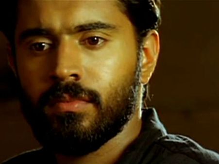 നിവിനെ തൂക്കിയെടുത്ത് വിനീത് ശ്രീനിവാസന് മുന്നിലെത്തിച്ചത് ആരാണെന്ന് അറിയാമോ?