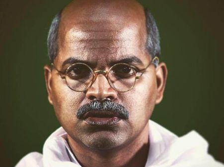 പ്രേമവും കിസ്മത്തുമൊന്നുമല്ല, ഇത് അതുക്കും മേലെ, ഗോഡ്‌സേയിലെ വിനയ് ഫോര്‍ട്ടിനെ ശ്രദ്ധിച്ചോ??