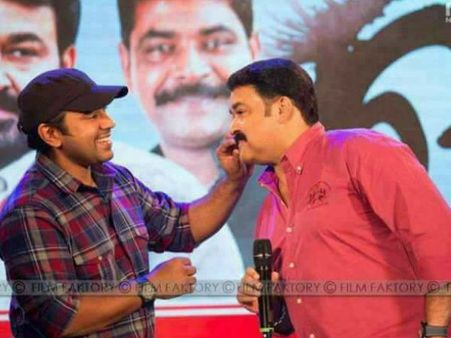 ഒടുവില്‍ അതു സംഭവിക്കുന്നു , മോഹന്‍ലാലും നിവിന്‍ പോളിയും ഒരുമിക്കുന്നു !!