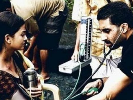 പ്രണയ നിമിഷങ്ങള്‍ ഒാര്‍ത്തെടുത്ത് അഭിഷേക് ബച്ചന്‍, രാവണ്‍ ഷൂട്ടില്‍ സംഭവിച്ചത് ??