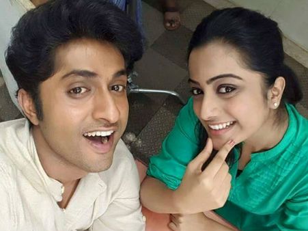 ധ്യാന്‍-നമിത പ്രമോദ് വിവാഹം; നമിതയുടെ അച്ഛന്റെ പ്രതികരണം...