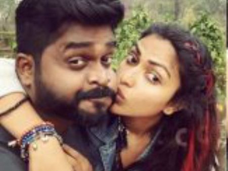 അമല പോളിന്റെ പുതിയ കാമുകന്‍??? വൈറലായ ഇന്‍സ്റ്റഗ്രാം ചിത്രത്തിന് പിന്നിലെ യാഥാര്‍ത്ഥ്യം!!!