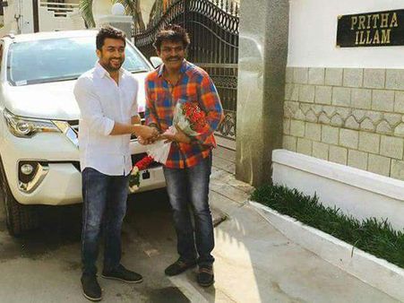 ബോക്‌സോഫീസില്‍ തരംഗമായി ദൂരൈസിങ്കം, സംവിധായകന് സൂര്യയുടെ വക കിടിലന്‍ സമ്മാനം !