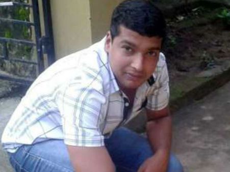 പള്‍സര്‍ സുനി കീഴടങ്ങാന്‍ കോടതിയില്‍ എത്തിയപ്പോള്‍, അല്പ നേരത്തേക്ക് ഇങ്ങനെ!!