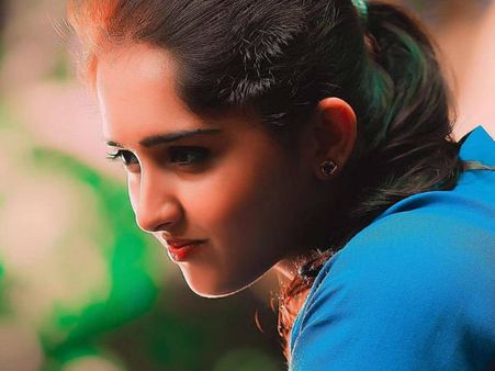ആരൊക്കെ പിന്നില്‍ കളിച്ചോ അവരൊക്കെ കുടുങ്ങും, സനുഷ നിയമ നടപടിയ്‌ക്കൊരുങ്ങുന്നു