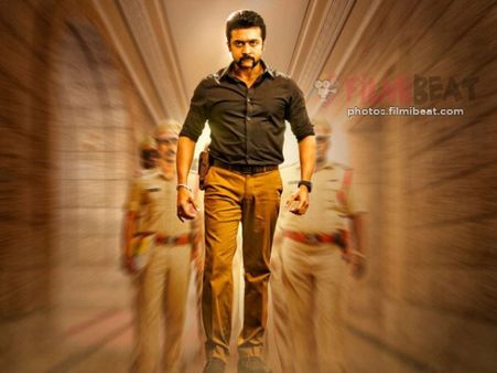 സിങ്കം 3 ലൈവായി കാണിക്കുമെന്ന് തമിള്‍ റോക്കേഴ്‌സ്, ജയിലില്‍ വെച്ച് ലൈവ് നടത്താമെന്ന് നിര്‍മ്മാതാവും