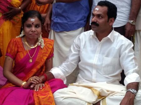 നിശ്ചയിച്ചുറപ്പിച്ച വിവാഹം വേണ്ടെന്ന് വയ്ക്കാനുള്ള യഥാര്‍ത്ഥ കാരണമെന്താണെന്ന് വൈക്കം വിജയലക്ഷ്മി