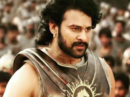 എല്ലാ പദ്ധതിയും പൊളിച്ചു, ബാഹുബലിയുടെ ട്രെയിലര്‍ നേരത്തെ എത്താന്‍ കാരണം ? ലീക്കാക്കിയത് ആര് ?