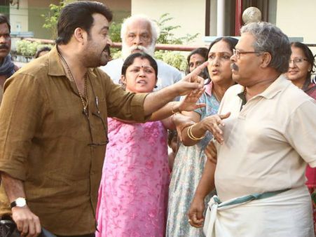 ചേട്ടാ എന്ന് വിളിച്ച നാവുകൊണ്ട് വേറെ ഒന്നും വിളിപ്പിക്കരുത്, ലാലിനെ ദേഷ്യം പിടിപ്പിക്കുന്ന പാട്ട്