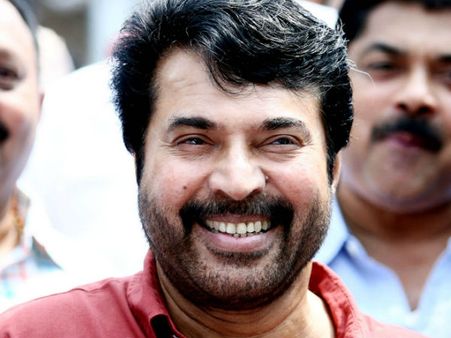 മഹാരാജാസ് കോളേജില്‍ എന്നെ ആകര്‍ഷിച്ചത് അവിടെയുള്ള സുന്ദരികളായ പെണ്‍കുട്ടികളാണെന്ന് മമ്മൂട്ടി
